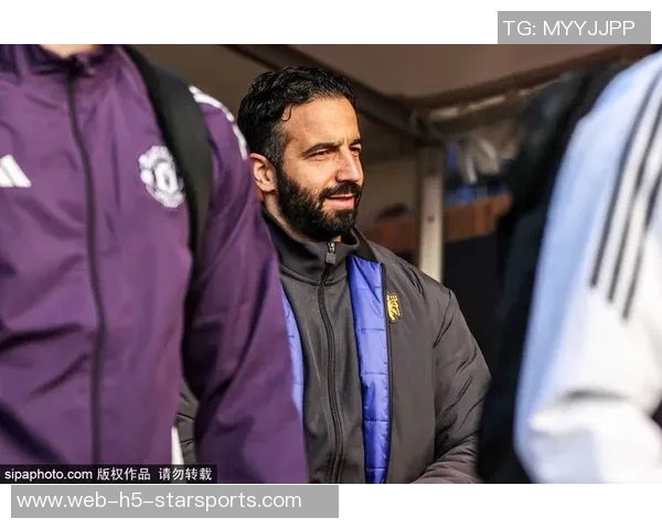 曼联期待舍什科在12月初重返训练场恢复状态