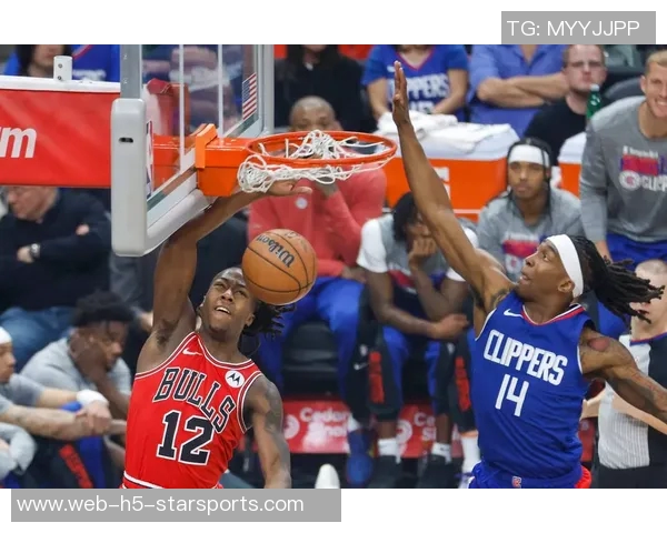 美媒报道多所大学对公牛双向球员弗劳尔斯表现表示关注并已参与常规赛